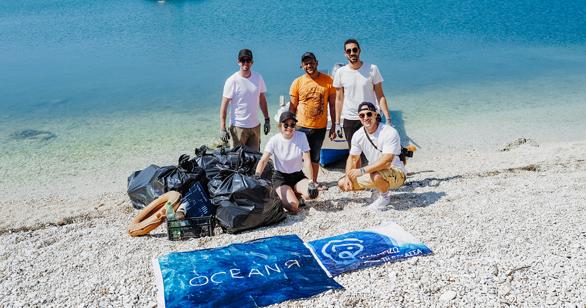 OCEANR beach cleanup