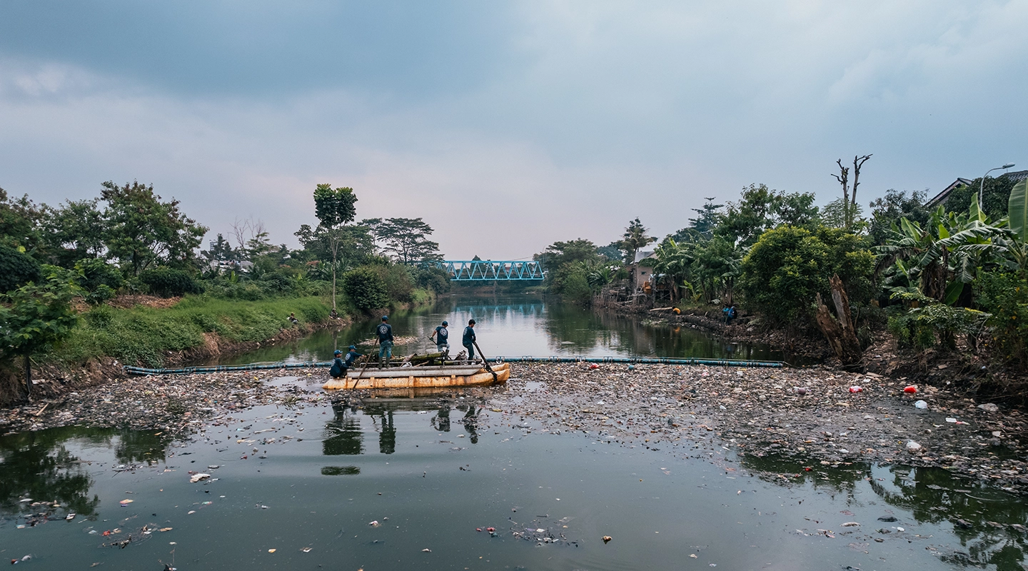 Turning the Tide: OCEANR and Plastic Fischer Partner to Stop Ocean Plastic